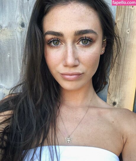 Kamilla Kowal star adult photos