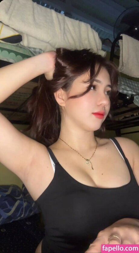 Jheadie Dizor pornographic model pic