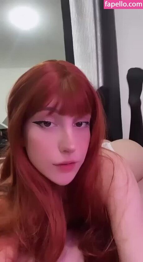 Nanychan hot model img