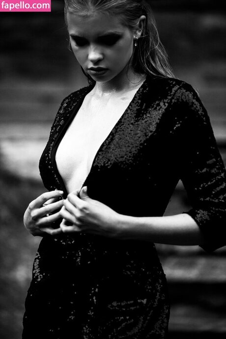 Eva Lee Model best model pictures