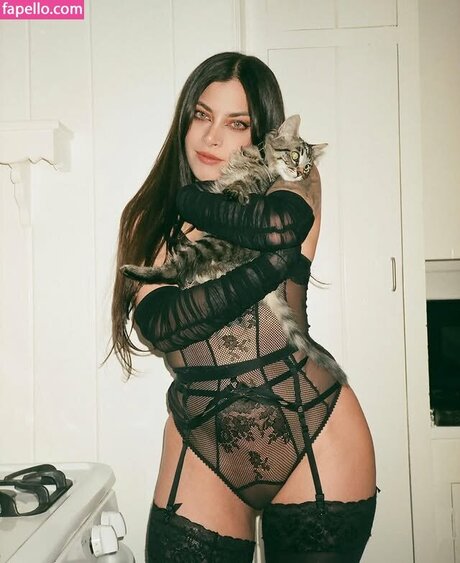 Rawna star xxx gallery