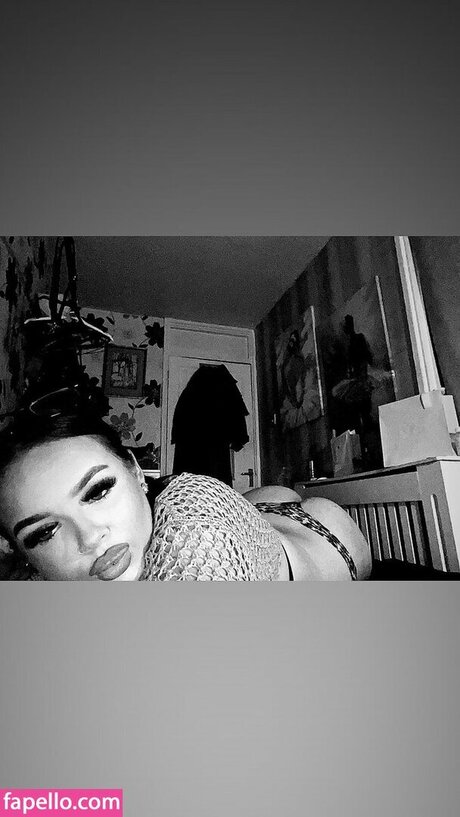 billiej x model exclusive photos