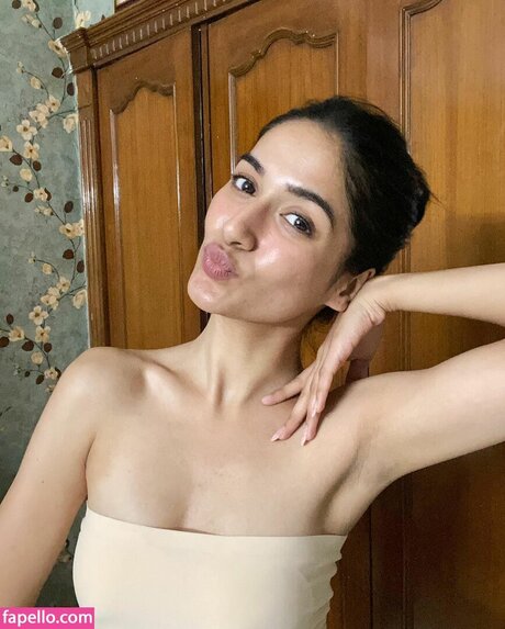 Ojasvi Sharma beautiful actress photos