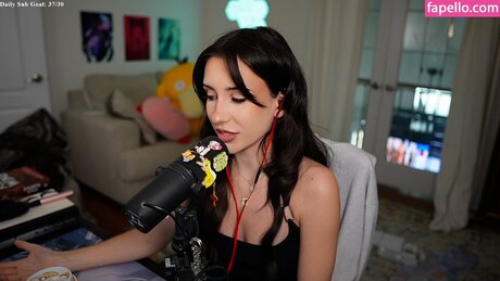 brieanneroksa art actress pictures