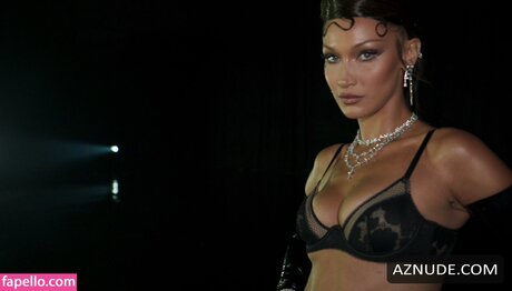 bellahadid nudes star photo