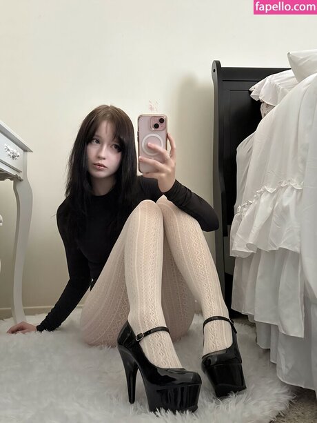 EliseRenee exclusive pornstar img