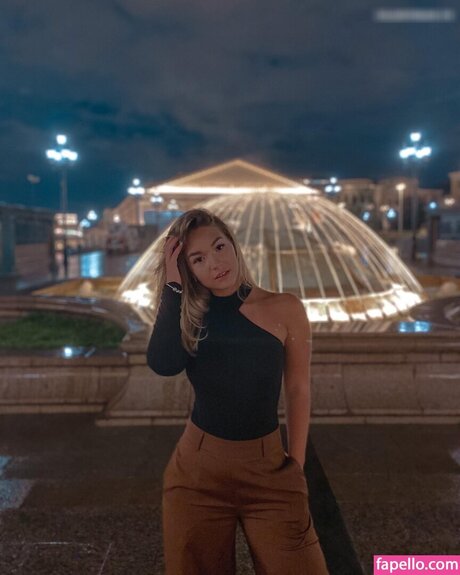 Mia Piper xxx pornstar gallery