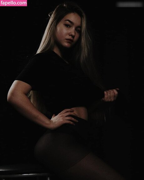 Mia Piper high quality model img