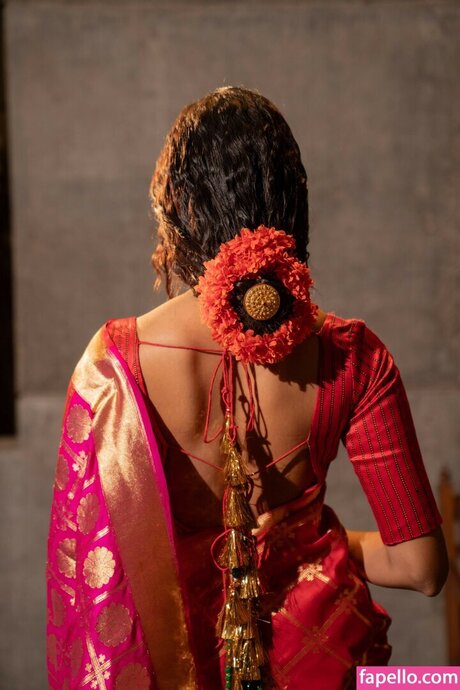 Malavika Mohanan model nude photo