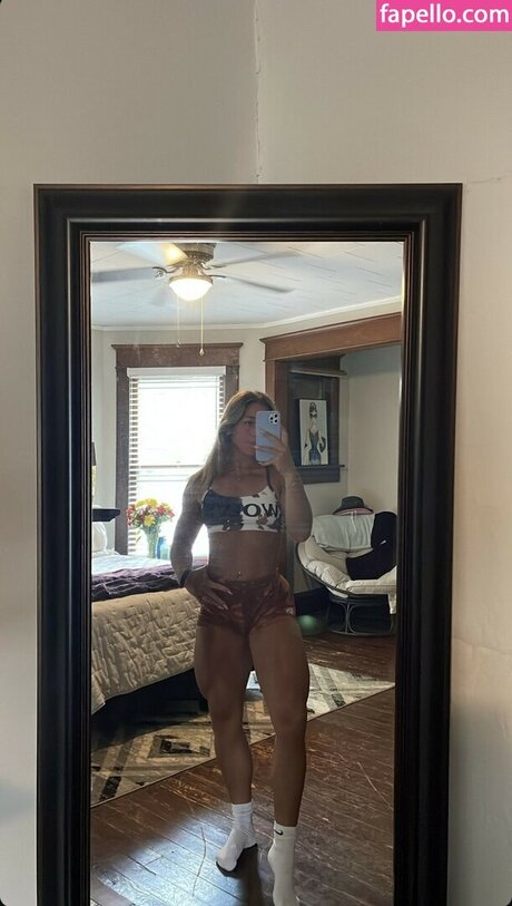 Kaitlinn kfit model beautiful photo