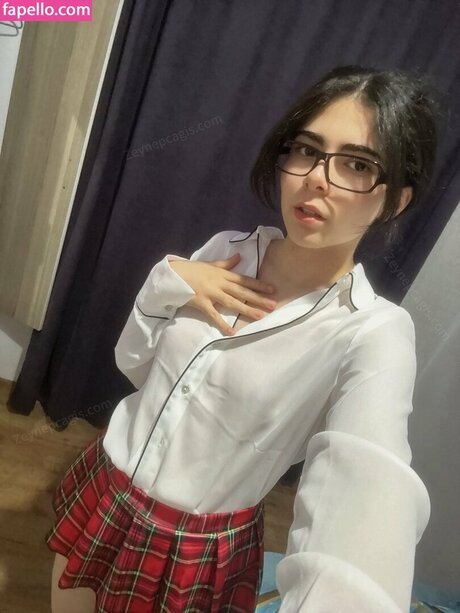 Zeynep ag_ hot model img