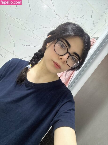 Zeynep ag_ nude pornstar image