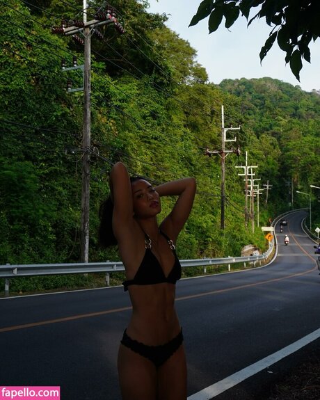 joss lotha beautiful model img