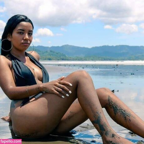 Melanie Noelia pornstar nice picture