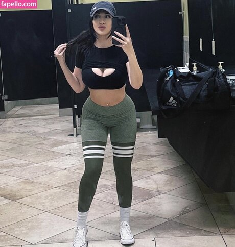 slanofflames model art galleries