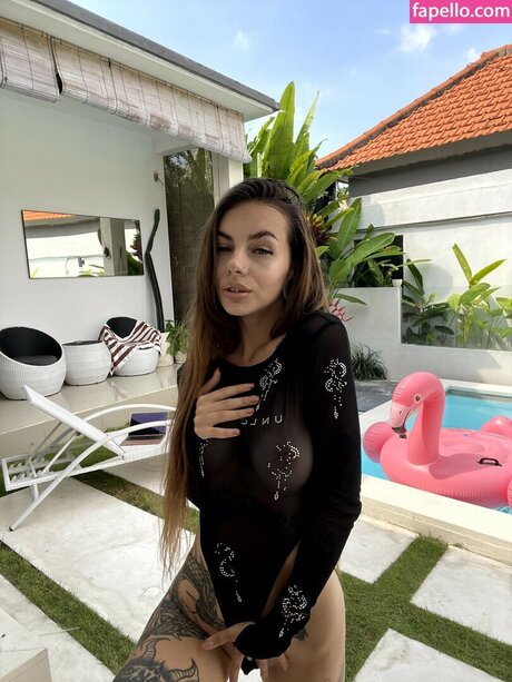 Kendra Lane model adult images