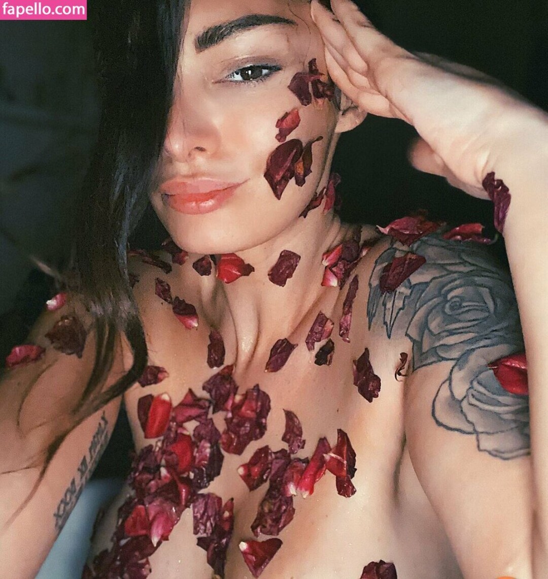 Emilie Nef Naf model porn picture