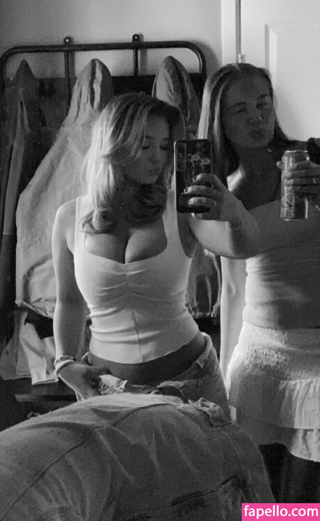 Julianne Larsen best model images