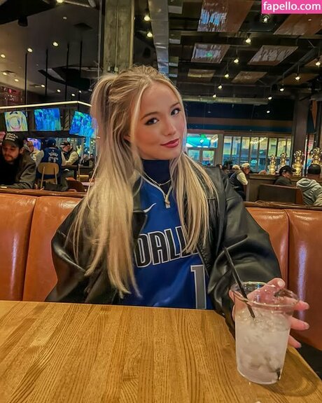 Lynzie Fulton pornstar sex img