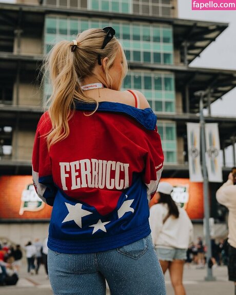 Lynzie Fulton pornstar hot photos