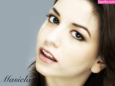 Masielalusha nude model pic