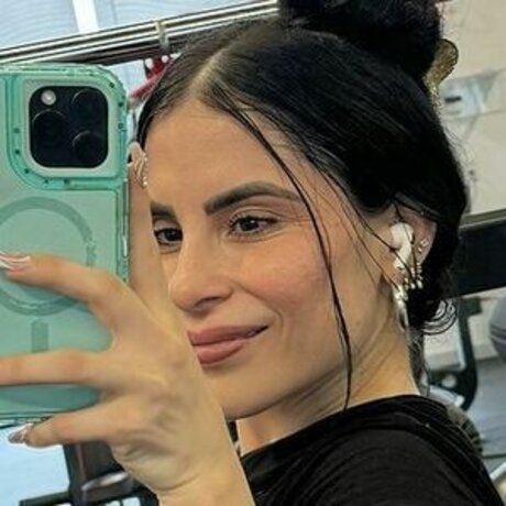 Emme Cavazos hd actress pic