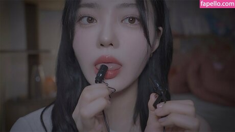 Nareun ASMR model photo