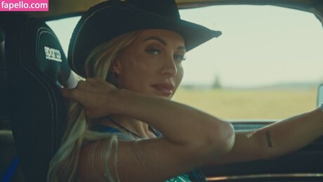 Carina Dahl perfect model gallery