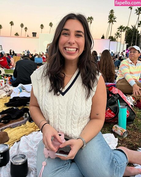 Brooke Averick star top archive