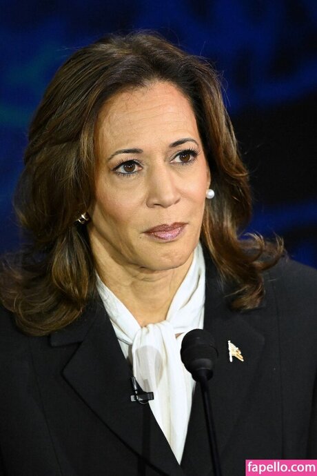 Kamala Harris star pornographic picture