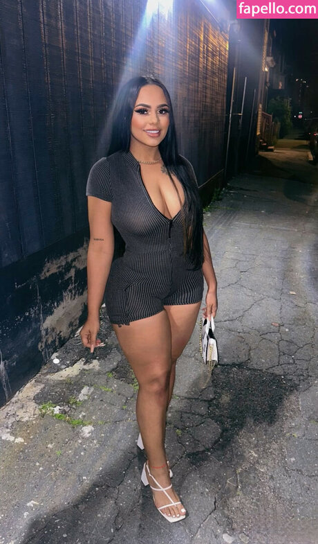 Luna Cruz pornstar nudes galleries