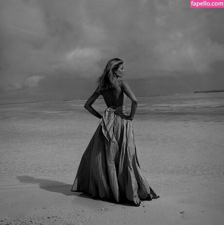 Alexia Dechamps model top pictures