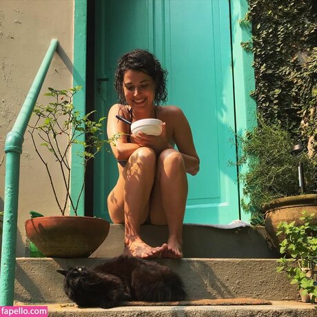 Manuela Do Monte model adult galleries