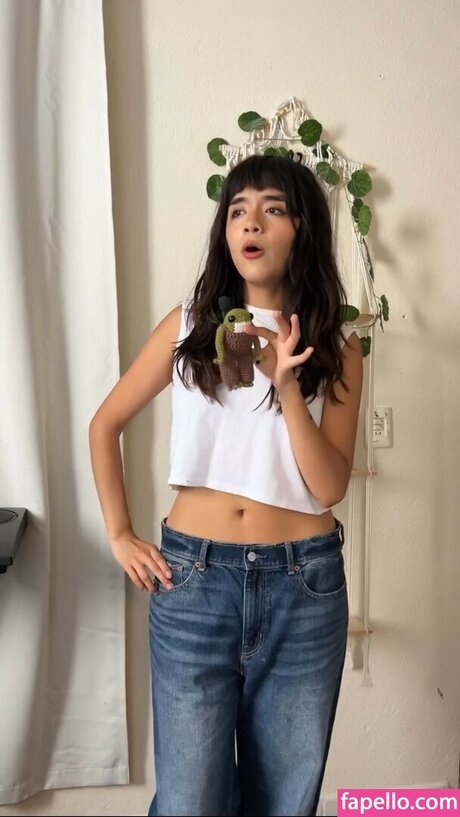 Om4ly art star pictures