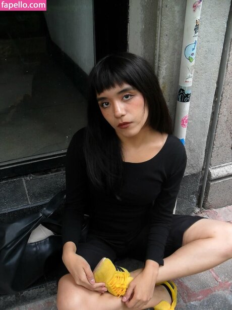 Om4ly best model images