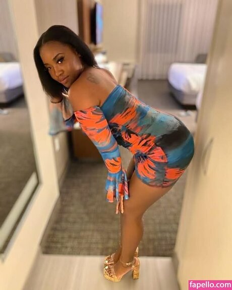 famous asian onlyfans nudes img