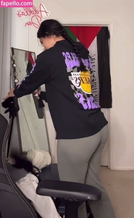 adolladola star pretty pic