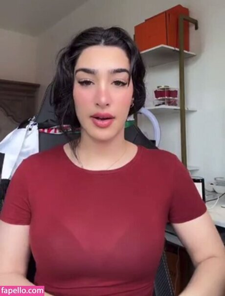 adolladola beautiful model pic