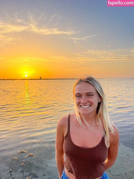 Amber Schulz nice star image