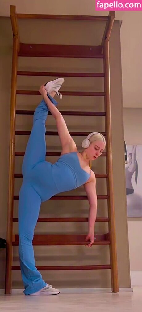 Renata Schneider xxx actress img