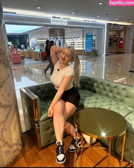 Bulebarbie official star top pic