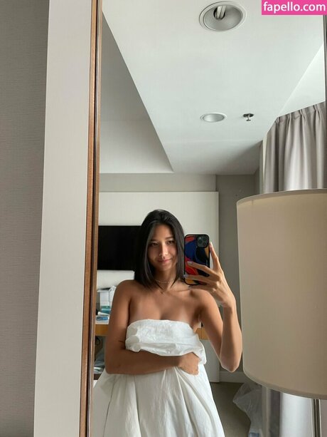 angadobo hd actress gallery