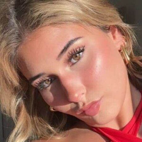 Alice Rosenblum model perfect photos