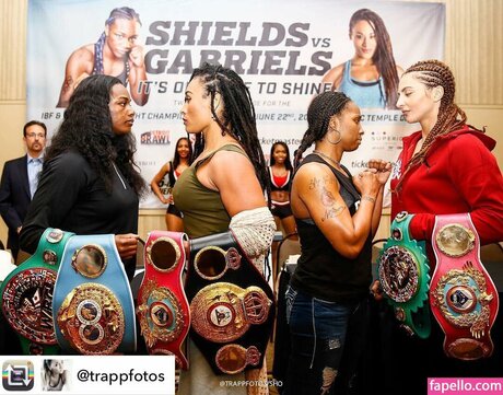 Christina Hammer exclusive star images