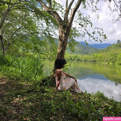 Jessica Nahomy perfect model img