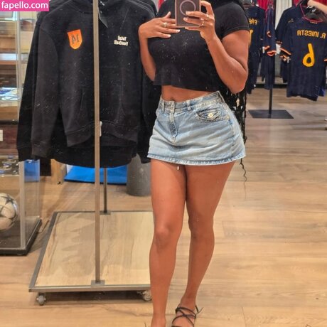 Jessica Nahomy star pretty image