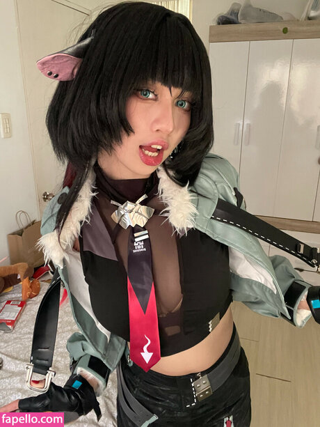 Kettsley naked pornstar picture