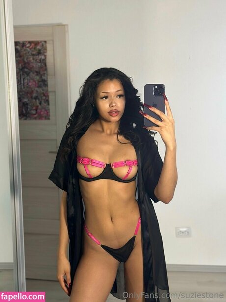 susiestone model sexy pics