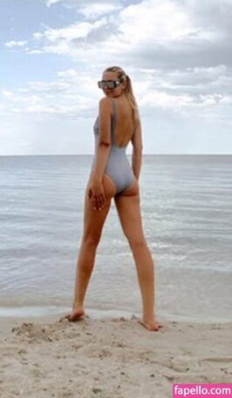 tonyapredko high quality model pics