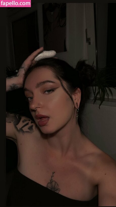 Kiras note model pictures